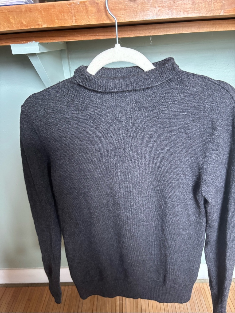 Banana Republic Charcoal Gray Crewneck Sweater women’s small wool alpaca nylon